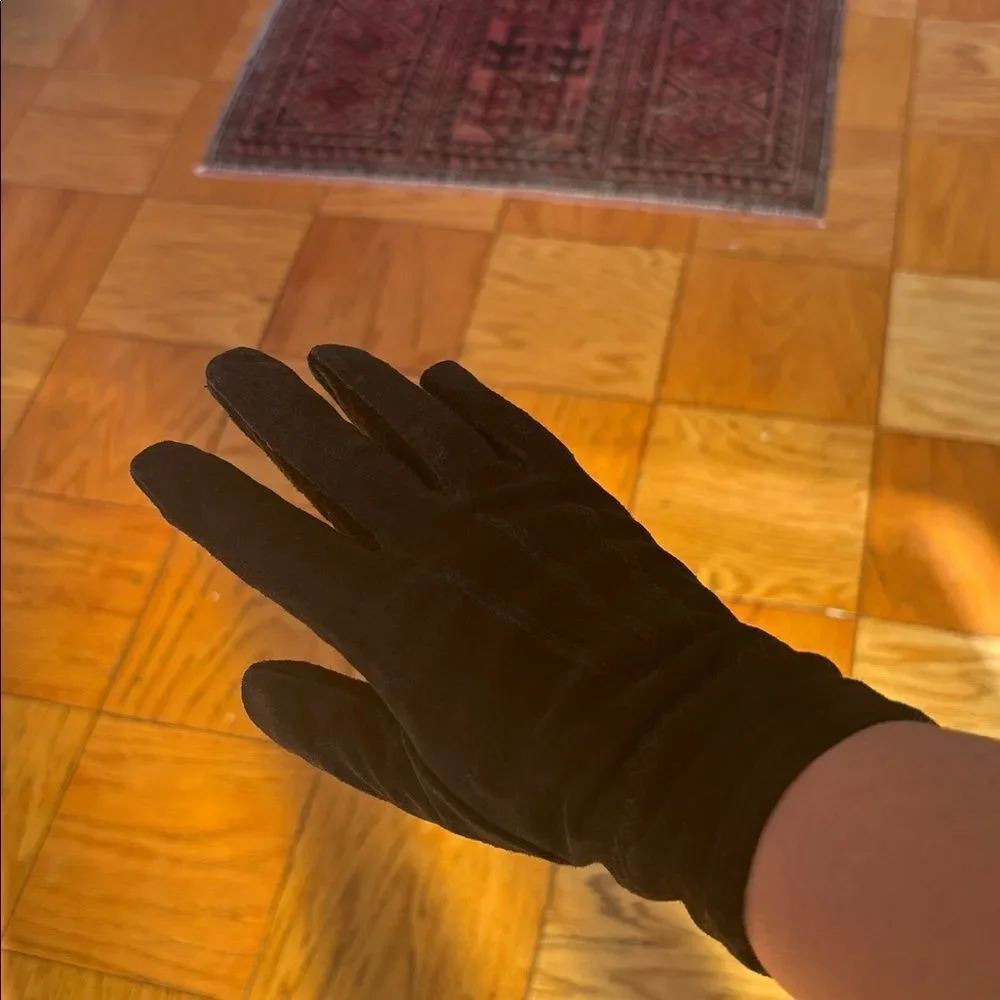 🎀Vintage 🎀 Elegant Black Suede Gloves Size Medium